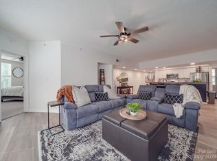 405 W 7th St APT 305, Charlotte, NC 28202