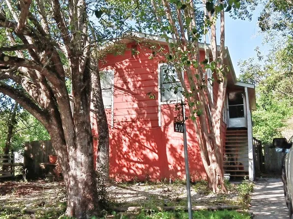 410 Turner St, Waveland, MS 39576