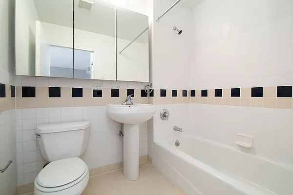 Rented by REAL New York | media 14