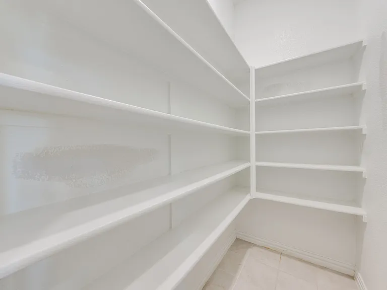 2094 Creekbluff Cir — Photo 10
