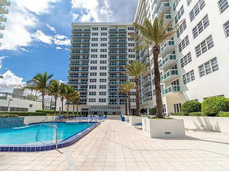6917 Collins Ave #720 — Photo 54