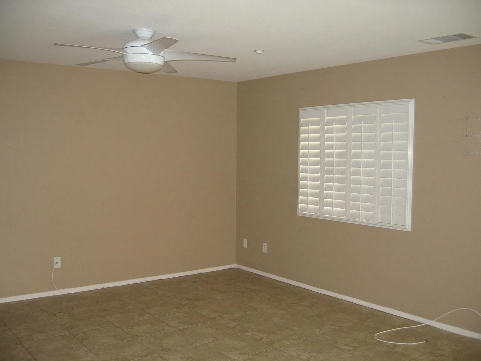 3 bed, 1600 sqft, $2,600 — Photo 2