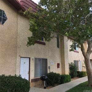 1750 E Avenue Q14 APT 10, Palmdale, CA, 93550