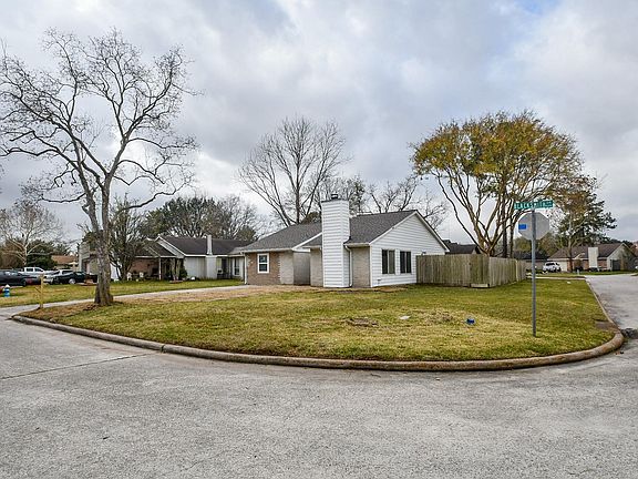 3rd image of 8323 Blacksmith Dr