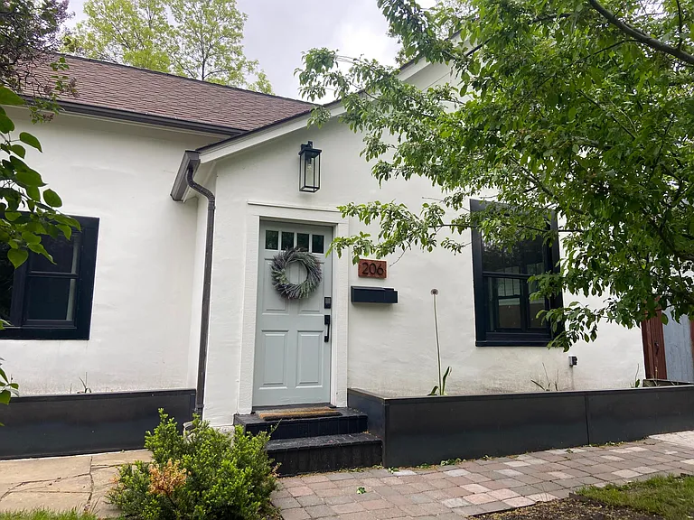 206 S Bozeman Ave — Photo 1