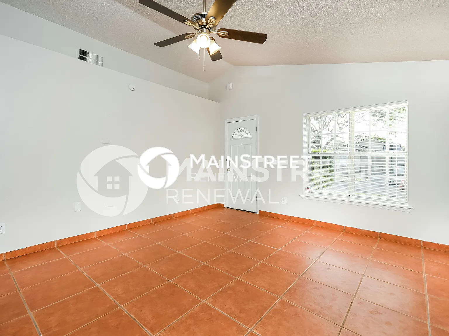 9751 Red Clover Ave — Photo 4