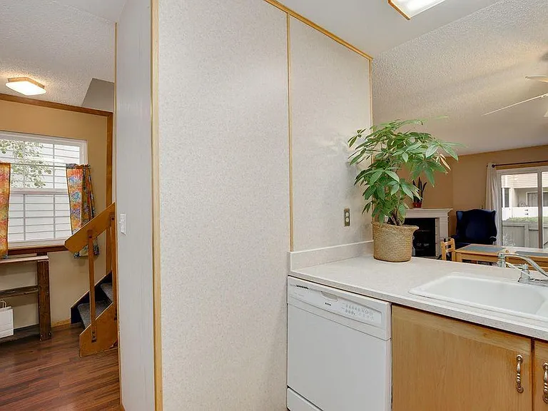 1087 Artemis Cir — Photo 34