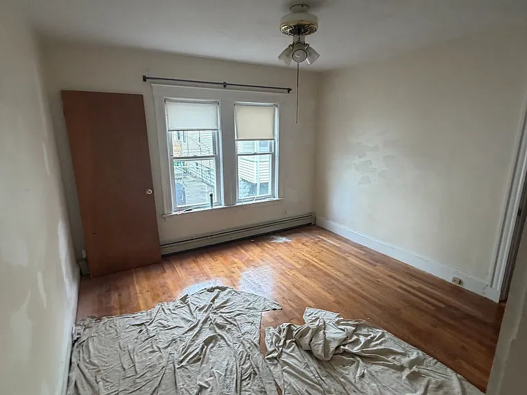 27 Carney St #1 — Photo 5