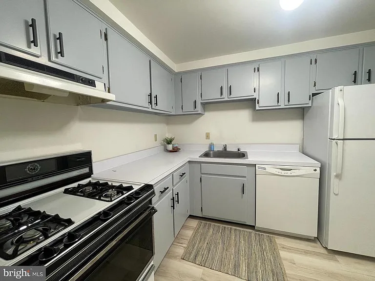 2570 Riva Rd #15C — Photo 7