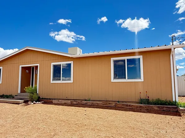 501 9th St, Magdalena, NM 87825