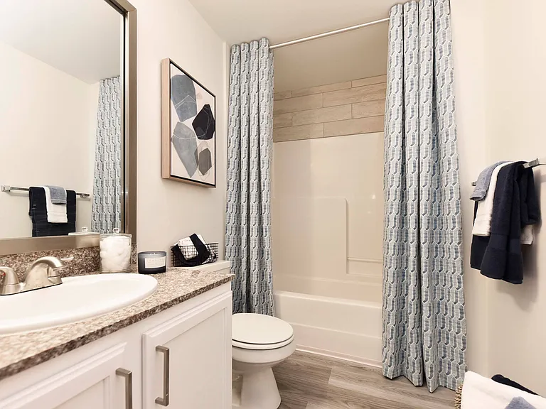 Model Guest Bath