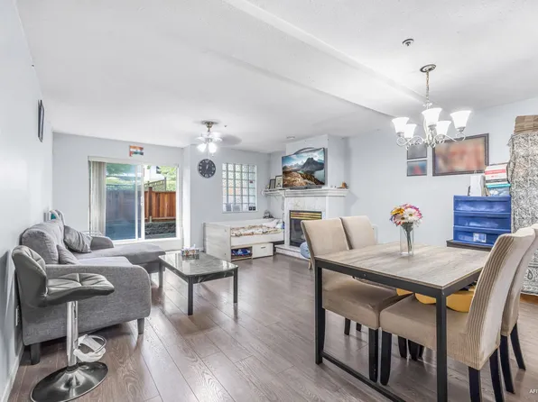 7475 138th St #103, Surrey, BC V3W 0Y9