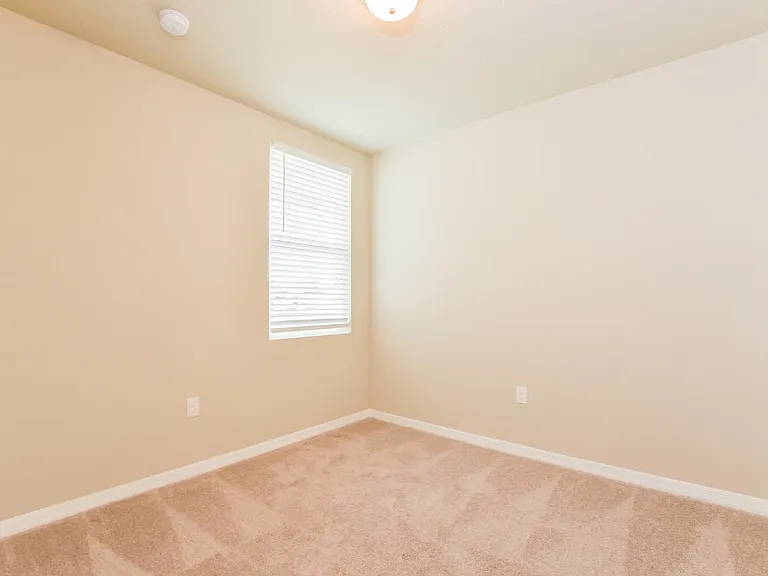 5247 Meredrew Ln — Photo 10