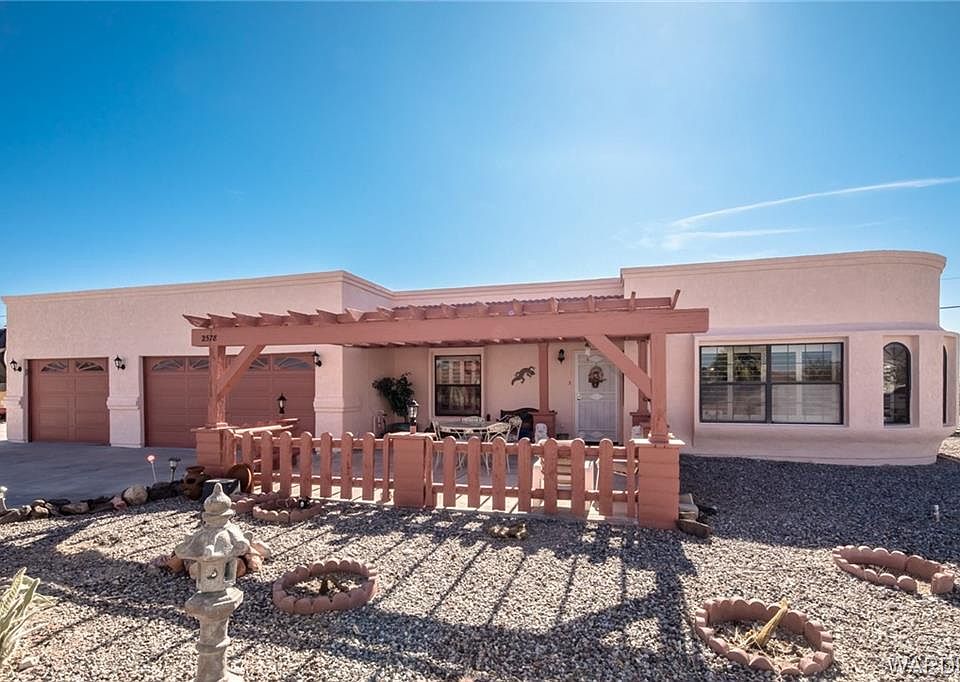 1st image of 2578 Avenida Grande