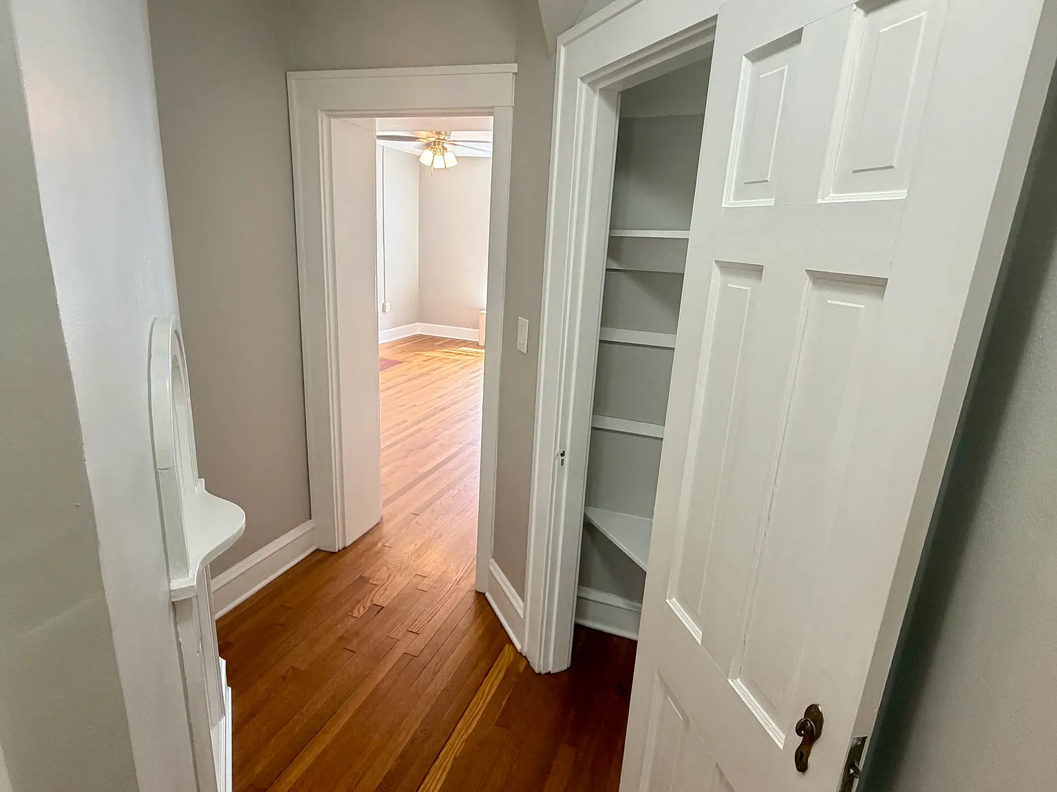 2 bed, $1,550 — Photo 4