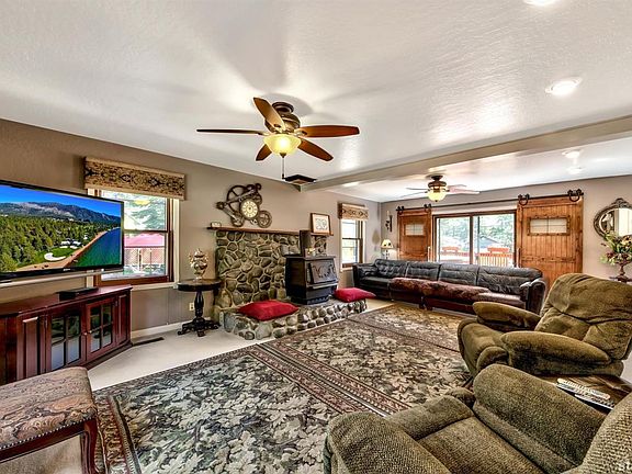 5th image of 3461 Panorama Dr