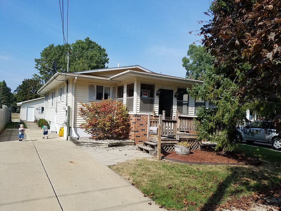 1st image of 946 S Saginaw St