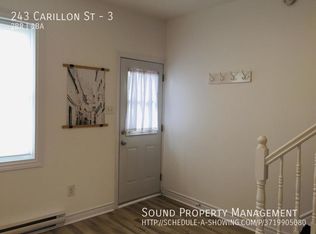 243 Carillon St #3, Ottawa, ON K1L5X7
