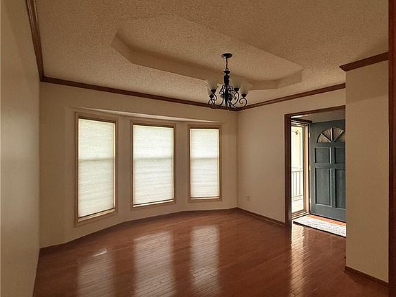 4th image of 1501 NE Misty Ln