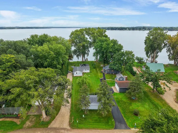 N9336 Idle Hour Dr, Randolph, WI 53956