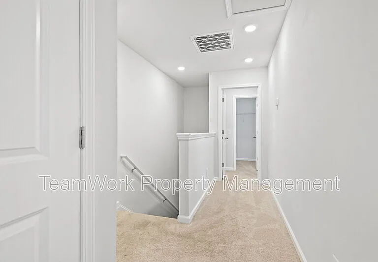 163 Rosefield Ct — Photo 19