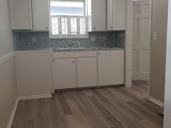 mudroom/craftroom