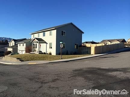 2nd image of 1227 Juno St SE