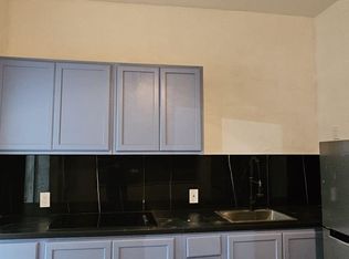 2822 Pine Tree Dr #1-A, Miami Beach, FL 33140