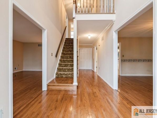 14 Reid Way, Freehold, NJ 07728