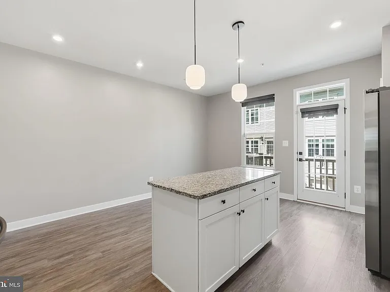 8110 Miner St — Photo 22
