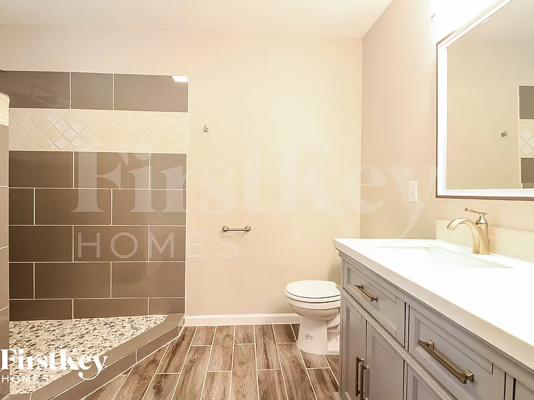 3904 Melco Ct — Photo 9