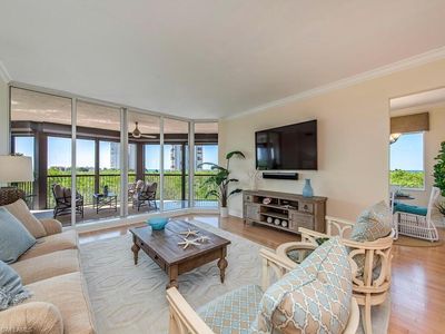 8960 Bay Colony Dr APT 404, Naples, FL, 34108