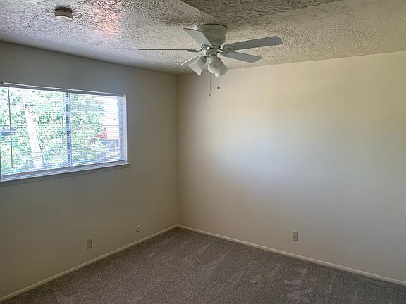 2nd image of 1431 Girard Blvd NE #31
