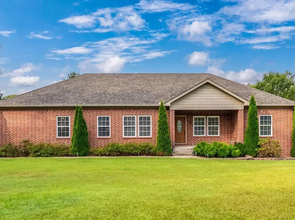 15702 E Railroad St, Roland, AR 72135