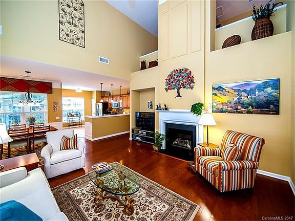 3rd image of 7234 Corduroy Ct