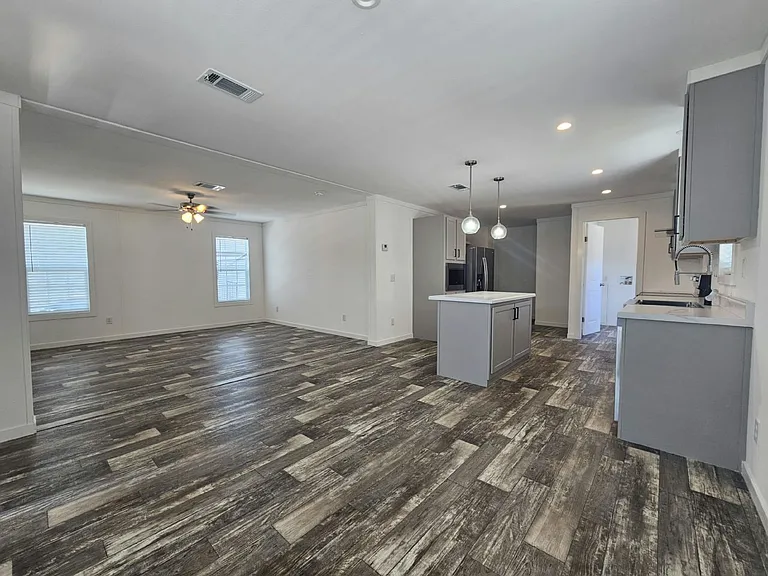 6661 Hidden Oaks Dr #6661 — Photo 5