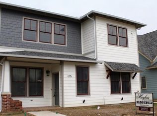 605 E Wall St, Grapevine, TX 76051