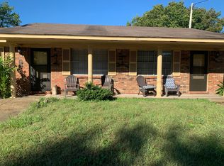 303 10th St N #B, Columbus, MS 39701