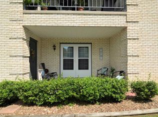 6736 Newburgh Rd, Evansville, IN 47715