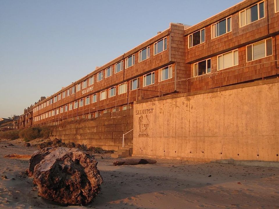 1st image of 145 Nw Inlet Ave #223