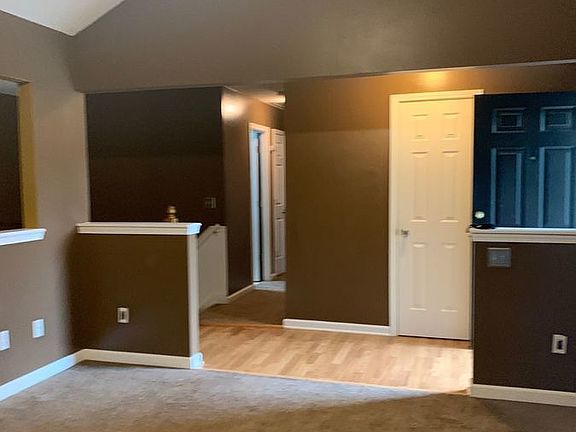 3rd image of 4801 NW Pennington Ln