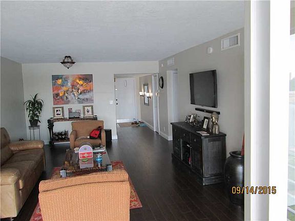 Totally Updated Waterfront & Back  2/2 Condo