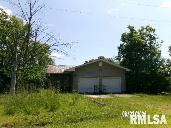 1070 Green Valley Dr, Varna, IL 61375