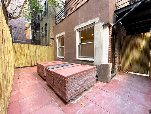 Rented by Douglas Elliman | media 14