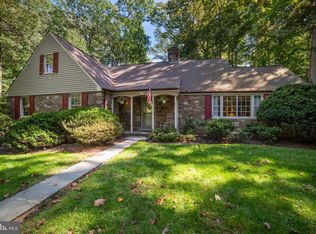 312 Woods Rd, Glenside, PA 19038