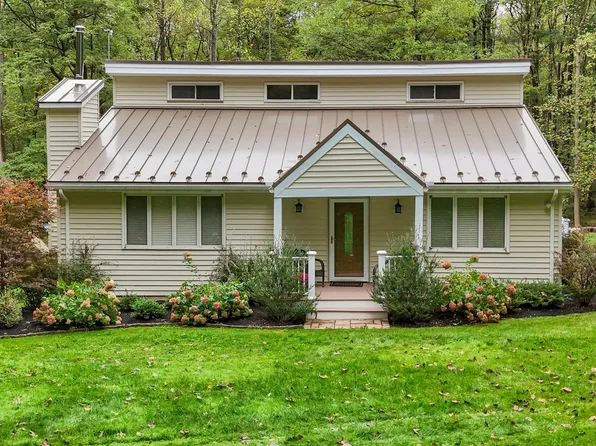 17 Mauger Rd, Elverson, PA 19520