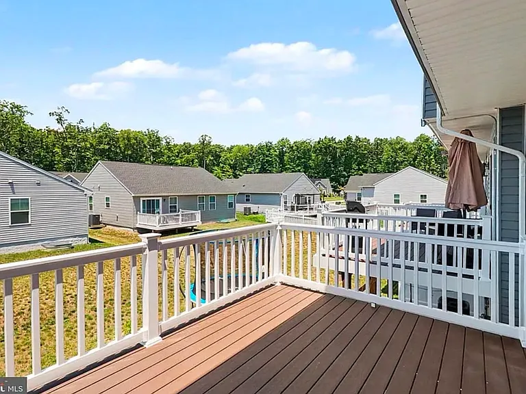 18222 Capital Ct — Photo 4