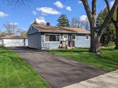 6417 Powell St, Downers Grove, IL, 60516