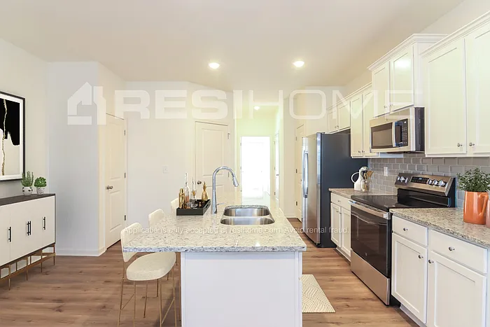3 bed, 2.5 bath, 1552 sqft, $1,749 — Photo 4