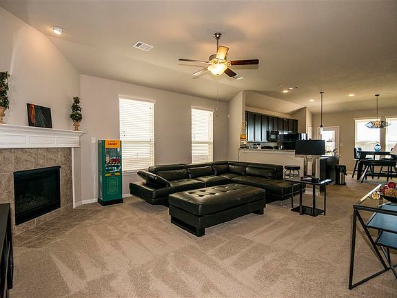 3rd image of 29509 Meadow Creek Ln